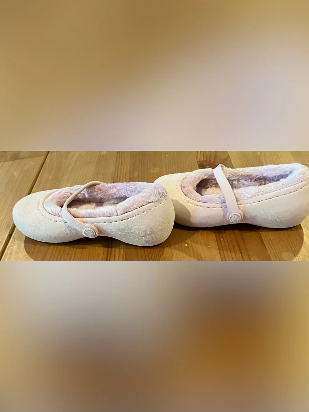 NEW CROCS Nanook Kids Pink Faux-Fur Ballet Prima Slip On Sz C8/9